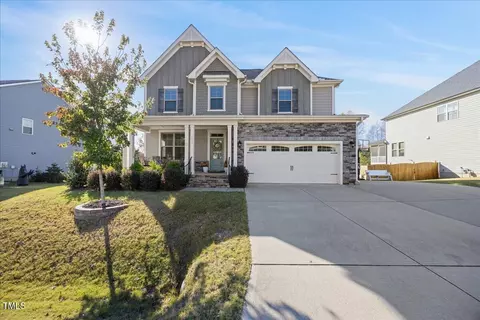 6328 Fauvette Ln, Holly Springs, NC 27540