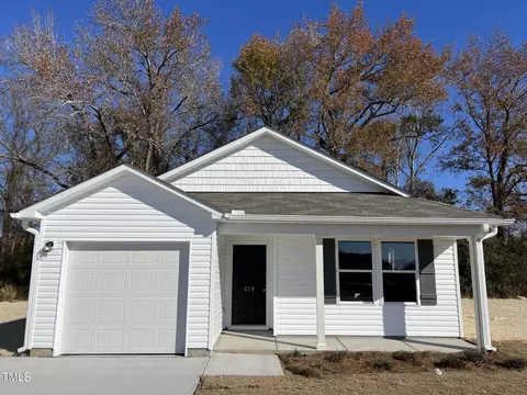 219 Lang Farm Rd, Grifton, NC 28530