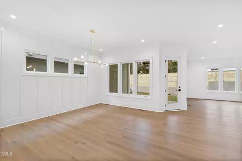 2419 Mayview Rd, Raleigh, NC 27607 photo 9
