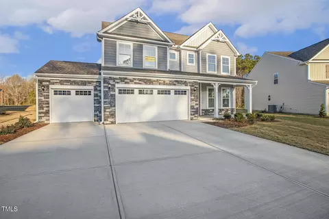 611 Highview Dr, Benson, NC 27504 photo 3