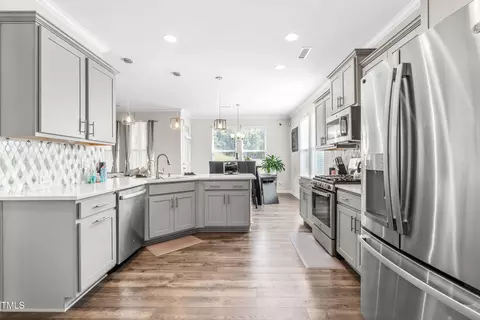 Kitchen - 52 E Piston Pt, Clayton, NC 27520 photo 5 of 5