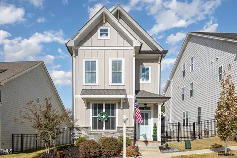 1707 Main Divide Dr, Wake Forest, NC 27587