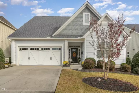 825 Traditions Ridge Dr, Wake Forest, NC 27587