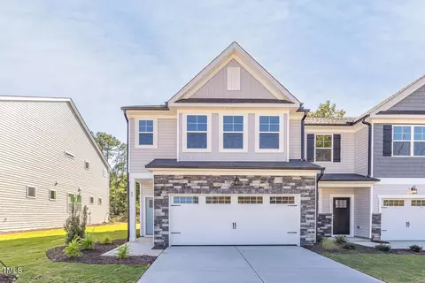 53 Fairwinds Dr, Lillington, NC 27546