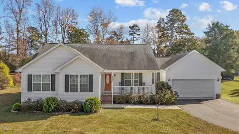 6808 Cottonwood Dr, Snow Camp, NC 27349