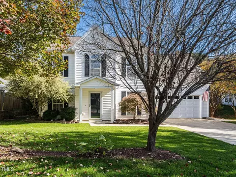 203 Piney Woods Ln, Apex, NC 27502