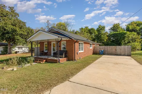 104 N Jackson St, Dunn, NC 28334 photo 3