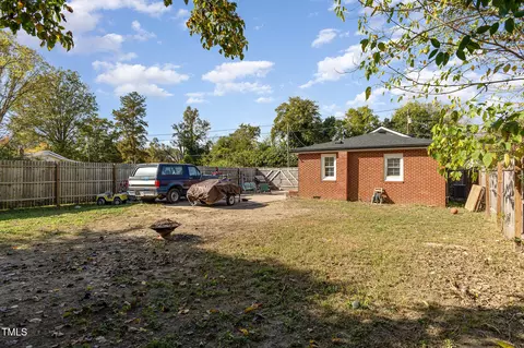 104 N Jackson St, Dunn, NC 28334 photo 17
