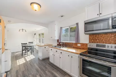 104 N Jackson St, Dunn, NC 28334 photo 7