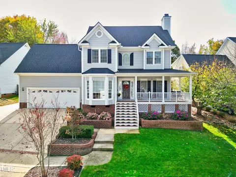 102 Kenneil Ct, Apex, NC 27502