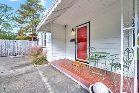 121 Broughton St, Garner, NC 27529 photo 3