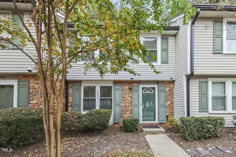 7803 Stephanie Ln, Raleigh, NC 27615