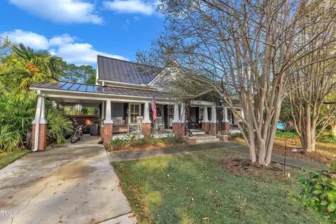 611 Olive St, Apex, NC 27502