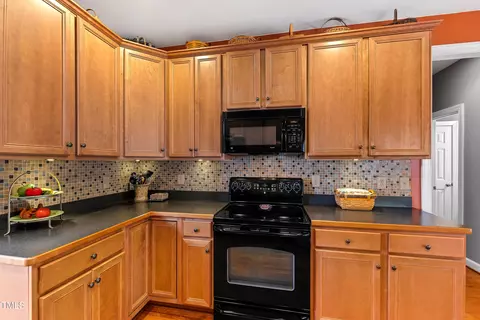 Kitchen - 5114 Paces Ferry Dr, Durham, NC 27712 photo 3 of 6
