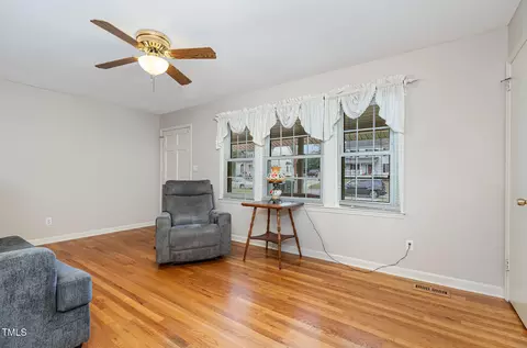 1314 Pineview Dr, Garner, NC 27529 photo 5