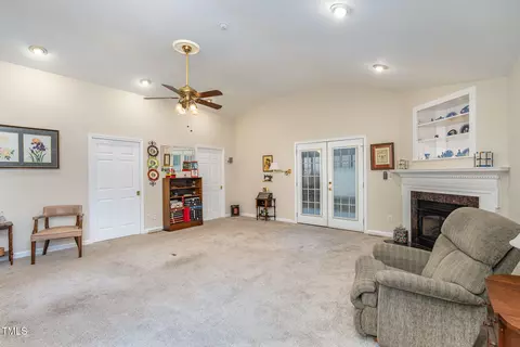 1314 Pineview Dr, Garner, NC 27529 photo 8
