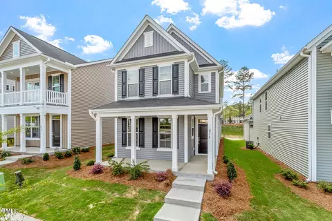 276 White Oak Garden Way #210, Garner, NC 27529