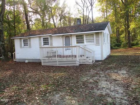 5448 Jones Sausage Rd, Garner, NC 27529