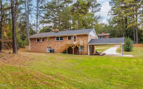 Exterior - 419 Lakeside Dr, Garner, NC 27529 photo 2 of 3