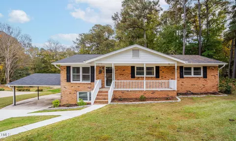 419 Lakeside Dr, Garner, NC 27529