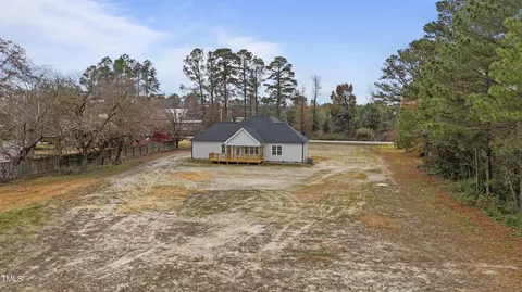 Exterior - 552 Rowan Rd, Clinton, NC 28328 photo 8 of 14