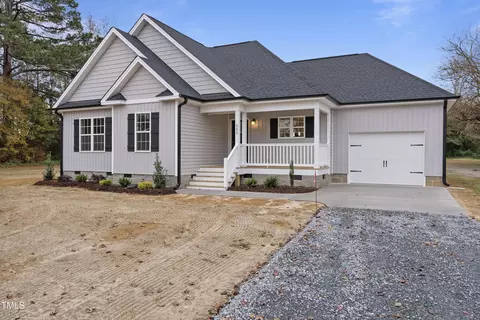 Exterior - 552 Rowan Rd, Clinton, NC 28328 photo 3 of 14