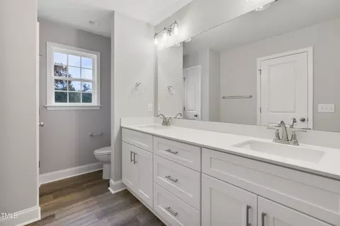 Bath - 552 Rowan Rd, Clinton, NC 28328 photo 1 of 4