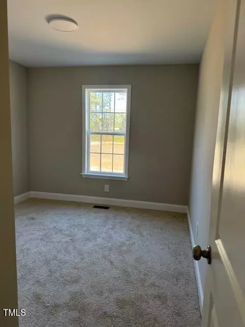 Bedroom - 552 Rowan Rd, Clinton, NC 28328 photo 6 of 6