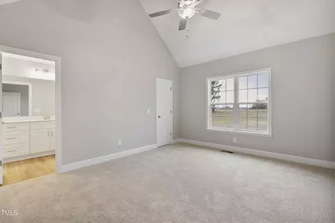 Bedroom - 552 Rowan Rd, Clinton, NC 28328 photo 2 of 6