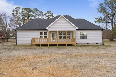 Exterior - 552 Rowan Rd, Clinton, NC 28328 photo 7 of 14