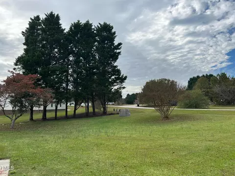 Exterior - 810 Shadow Lake Dr, Willow Spring, NC 27592 photo 4 of 5