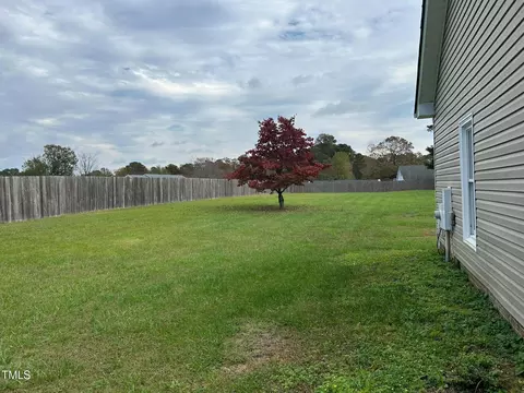 Exterior - 810 Shadow Lake Dr, Willow Spring, NC 27592 photo 5 of 5