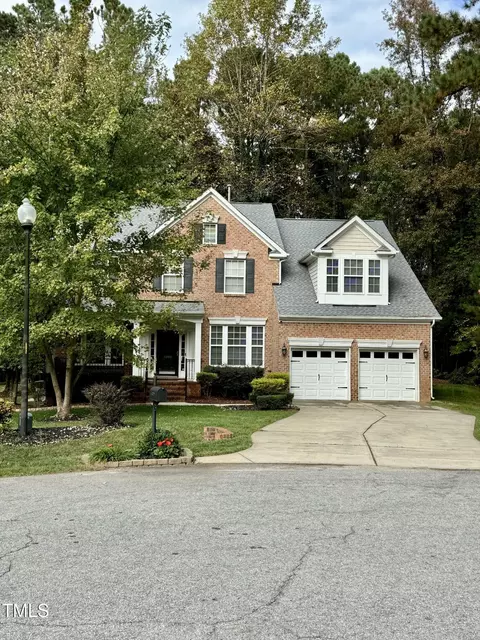 5200 Dutch Elm Dr, Apex, NC 27539
