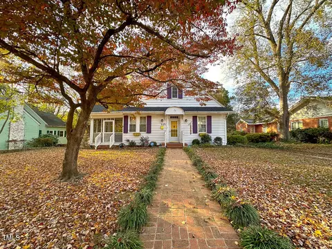 225 Brehon St, Warrenton, NC 27589