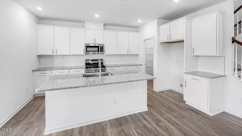 657 Sun Meadow Dr, Wake Forest, NC 27587 photo 2