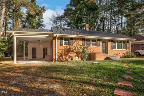 1808 Fletcher Dr, Rocky Mount, NC 27801