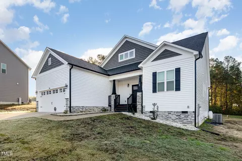 369 Lowery Ln, Benson, NC 27504 photo 3