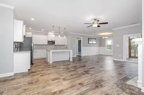 369 Lowery Ln, Benson, NC 27504 photo 7