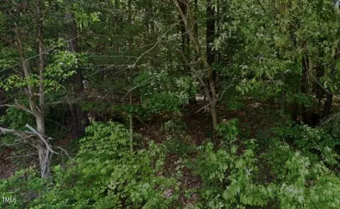 636 Christopher Rd, Chapel Hill, NC 27514