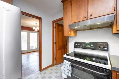 6508 Arnold Rd, Raleigh, NC 27607 photo 12