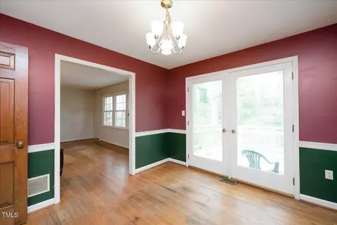 6508 Arnold Rd, Raleigh, NC 27607 photo 9