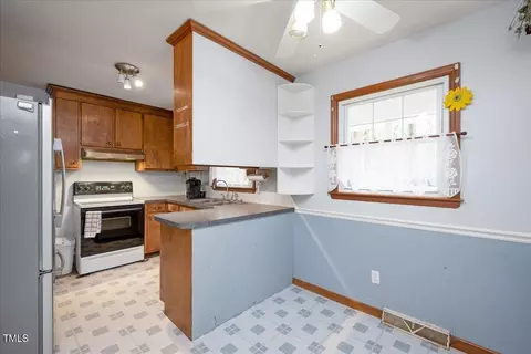 6508 Arnold Rd, Raleigh, NC 27607 photo 14