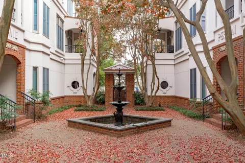 238 E Davie St, Raleigh, NC 27601
