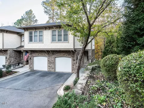 4501 Crab Creek Dr #102, Raleigh, NC 27612