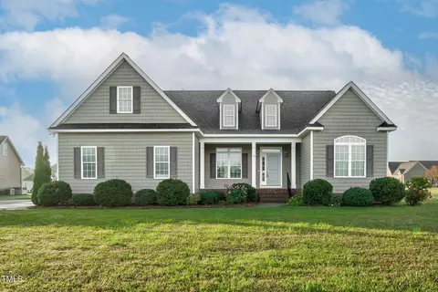 909 Swan Rd, Nashville, NC 27856