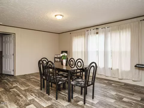 22 Colt Ln, Dunn, NC 28334 photo 9