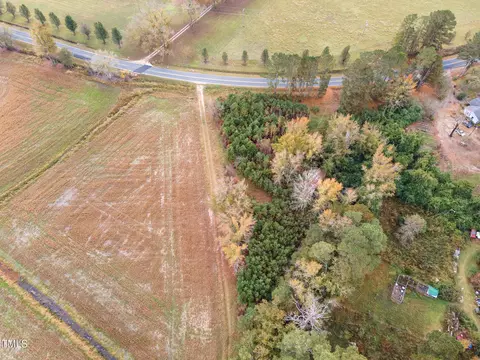 1033 Bunnlevel Erwin Rd, Bunnlevel, NC 28323 photo 3