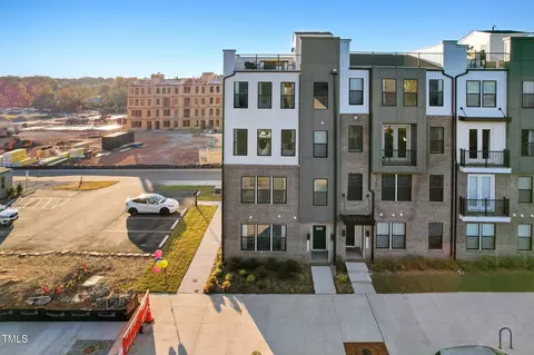 1239 Shaw View Aly #201, Raleigh, NC 27601