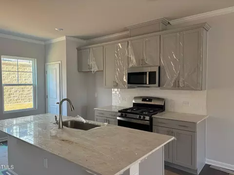 929 Highland Trace Dr #138, Graham, NC 27253 photo 4