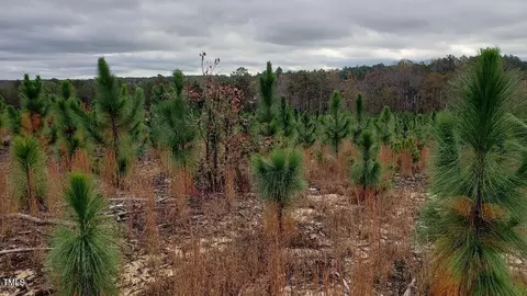 2769 Nc-211, Eagle Springs, NC 27242